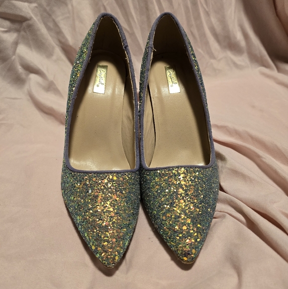 Slay this season with this Glitter Pointed High Heels - Size 7 - Picture 7 of 15